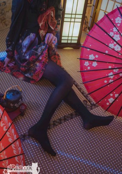 欧美保暖铆钉马丁靴_蓝光神马影院在线